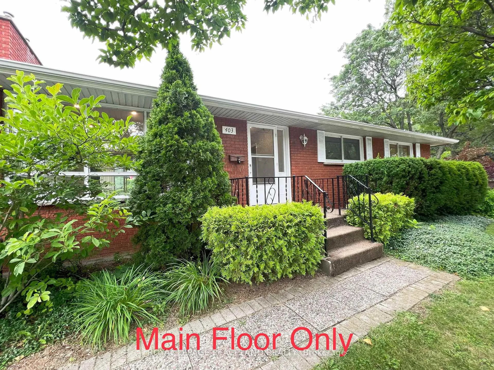 Front of 403 Denlow Avenue
