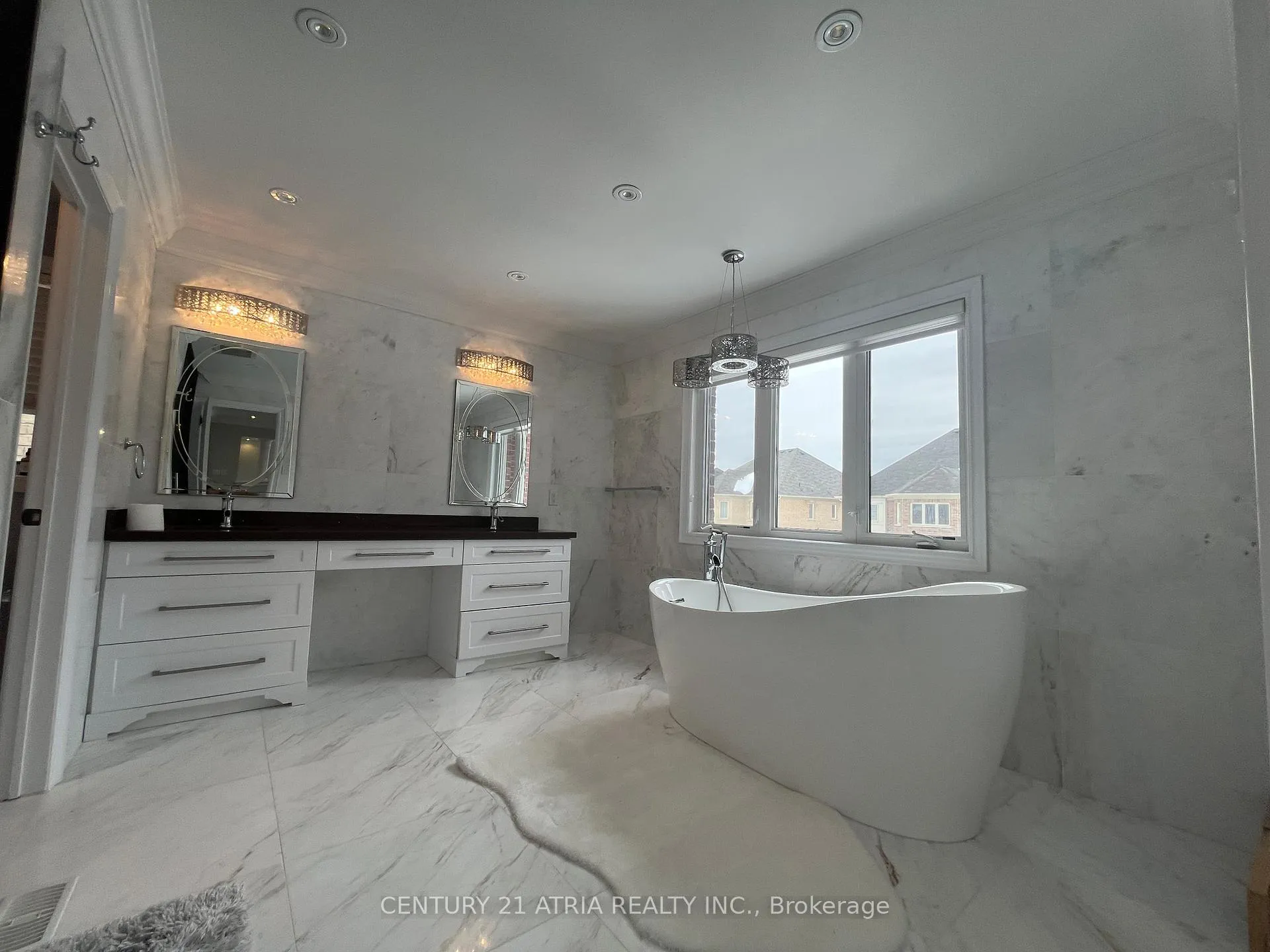 Photo 8 of 48 Stollery pond Crescent, Markham, Angus Glen — HOMEH