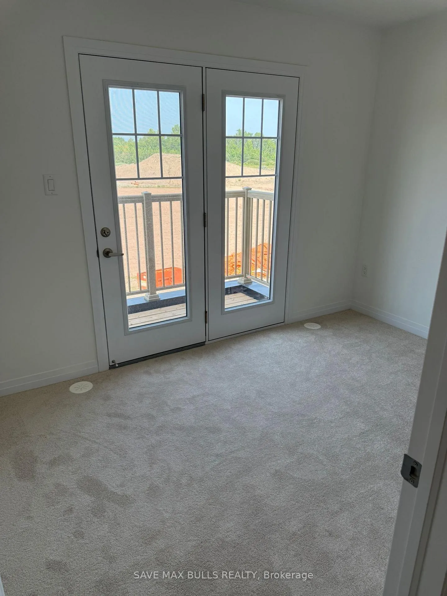 Photo 9 of 39 Gunnel Road, Welland, Dain City — HOMEH