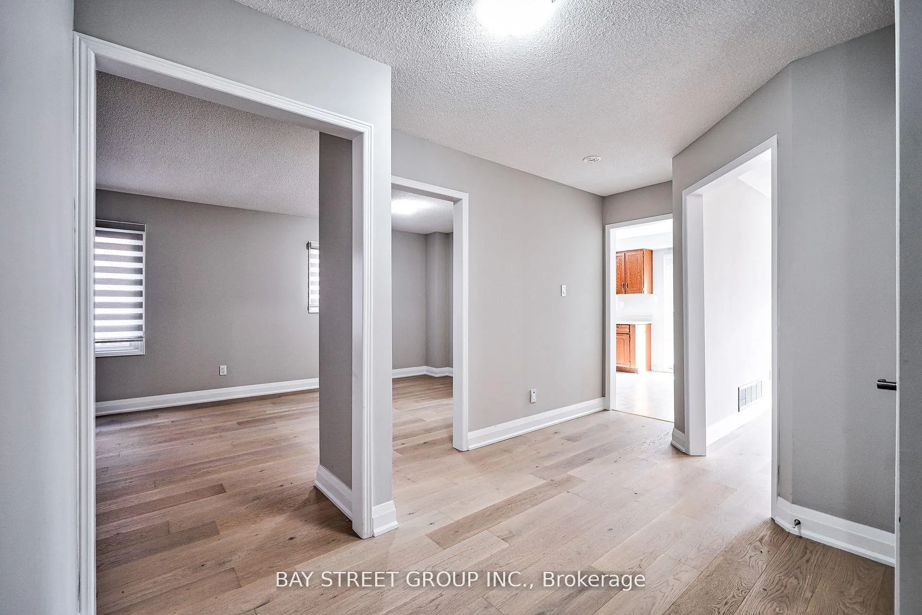 Photo 9 of 65 michener Crescent, Markham, Raymerville — HOMEH