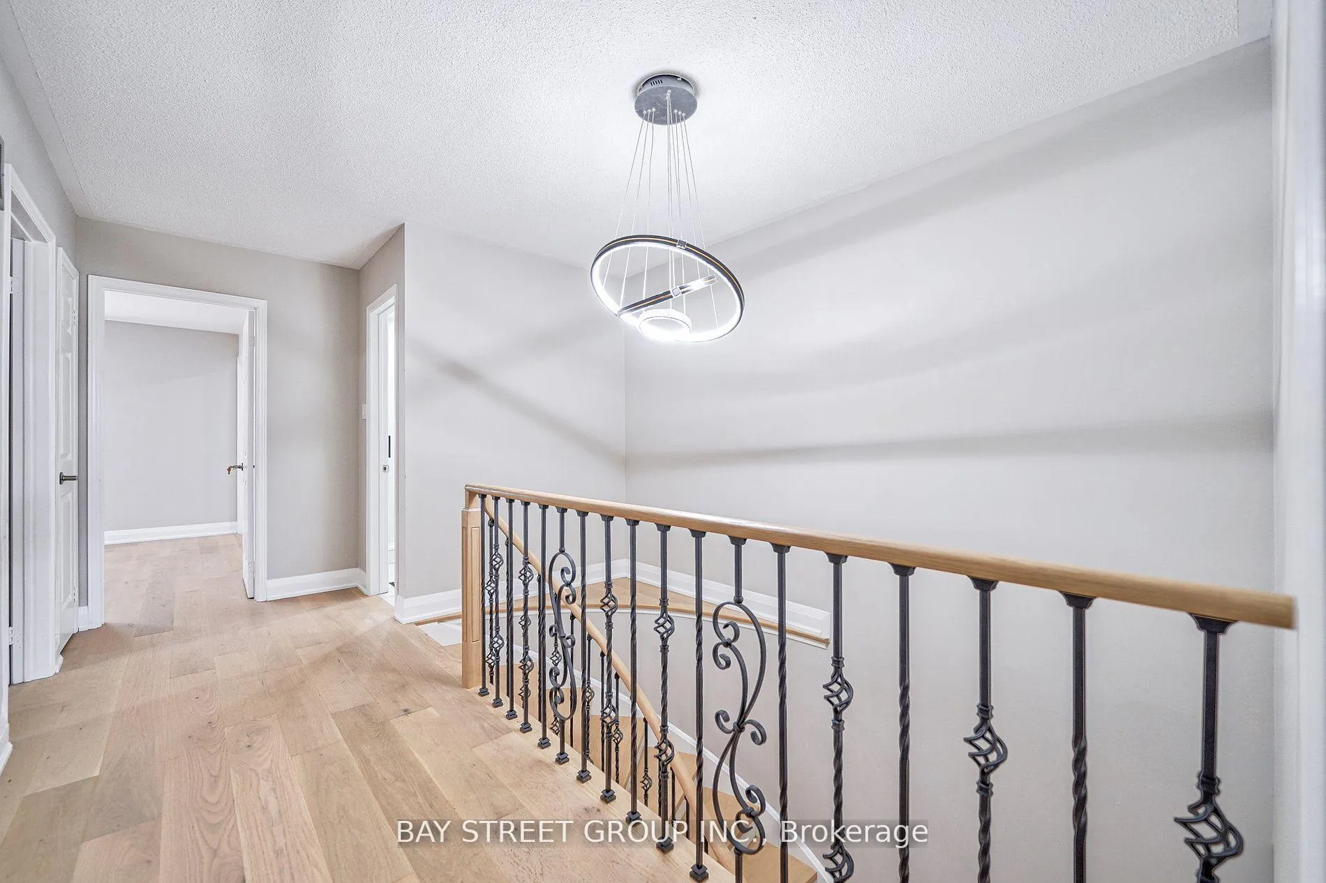 Photo 11 of 65 michener Crescent, Markham, Raymerville — HOMEH