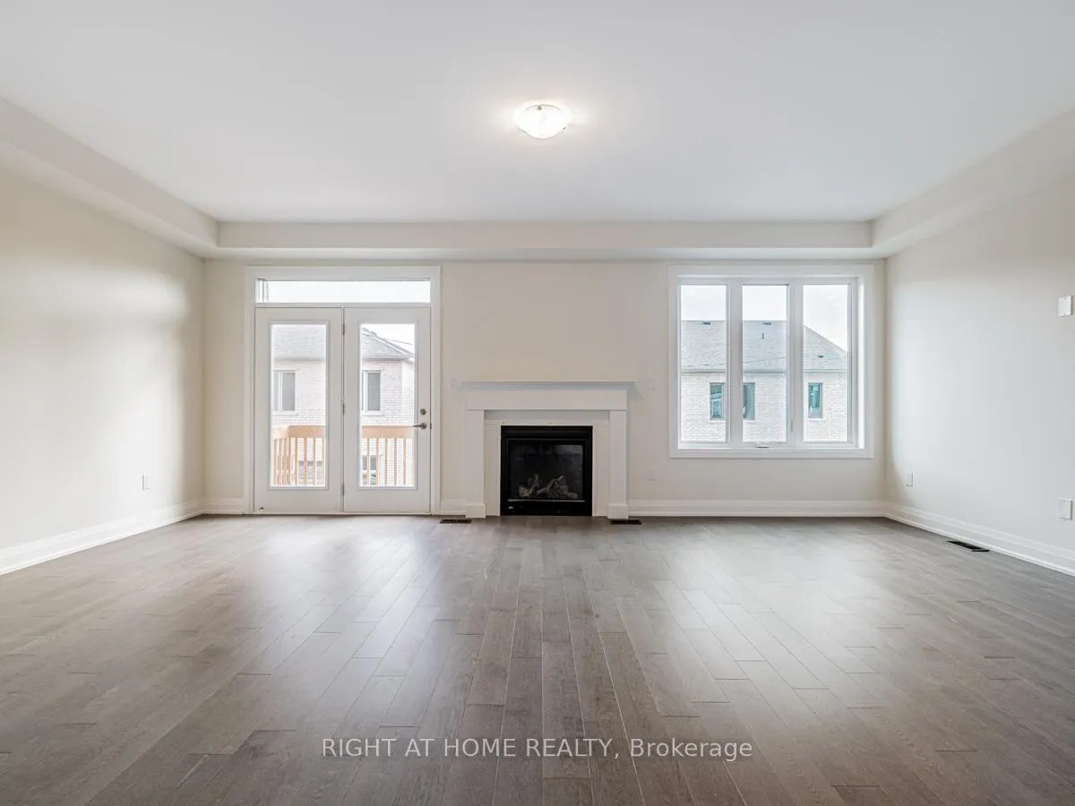 Photo 7 of 225 Beaverbrae Drive, Markham, Victoria Square — HOMEH