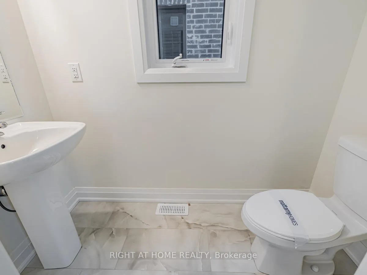 Photo 11 of 225 Beaverbrae Drive, Markham, Victoria Square — HOMEH