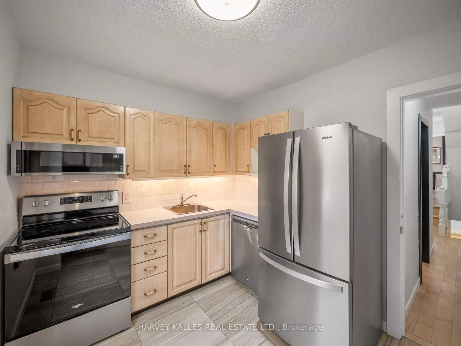 Photo 4 of Unit Upper, 466 King Street E, Toronto, Moss Park — HOMEH