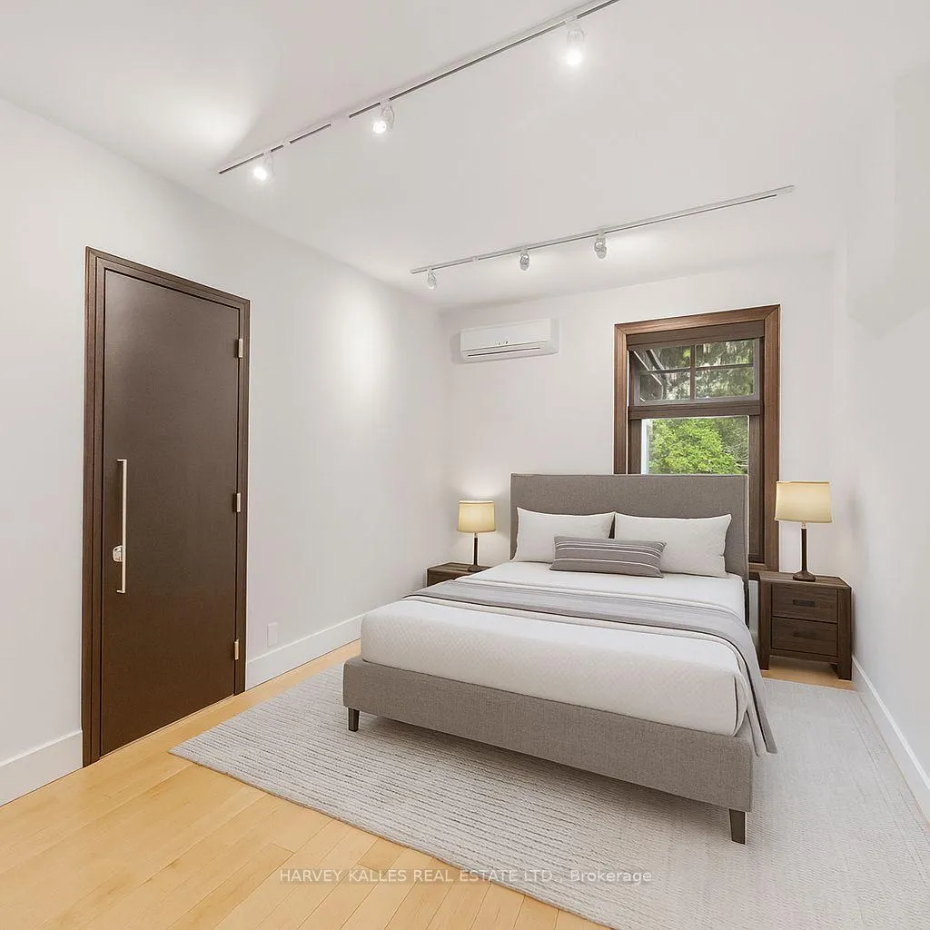Photo 6 of Unit Upper, 466 King Street E, Toronto, Moss Park — HOMEH