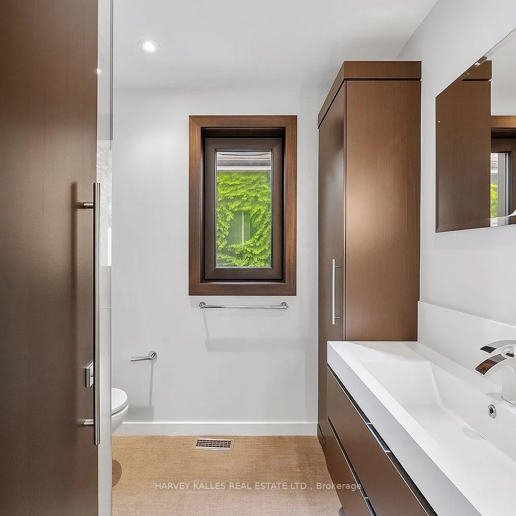 Photo 7 of Unit Upper, 466 King Street E, Toronto, Moss Park — HOMEH