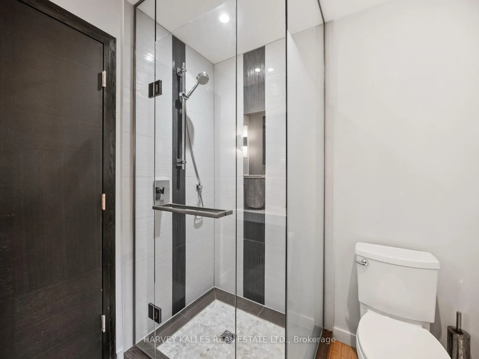 Photo 8 of Unit Upper, 466 King Street E, Toronto, Moss Park — HOMEH
