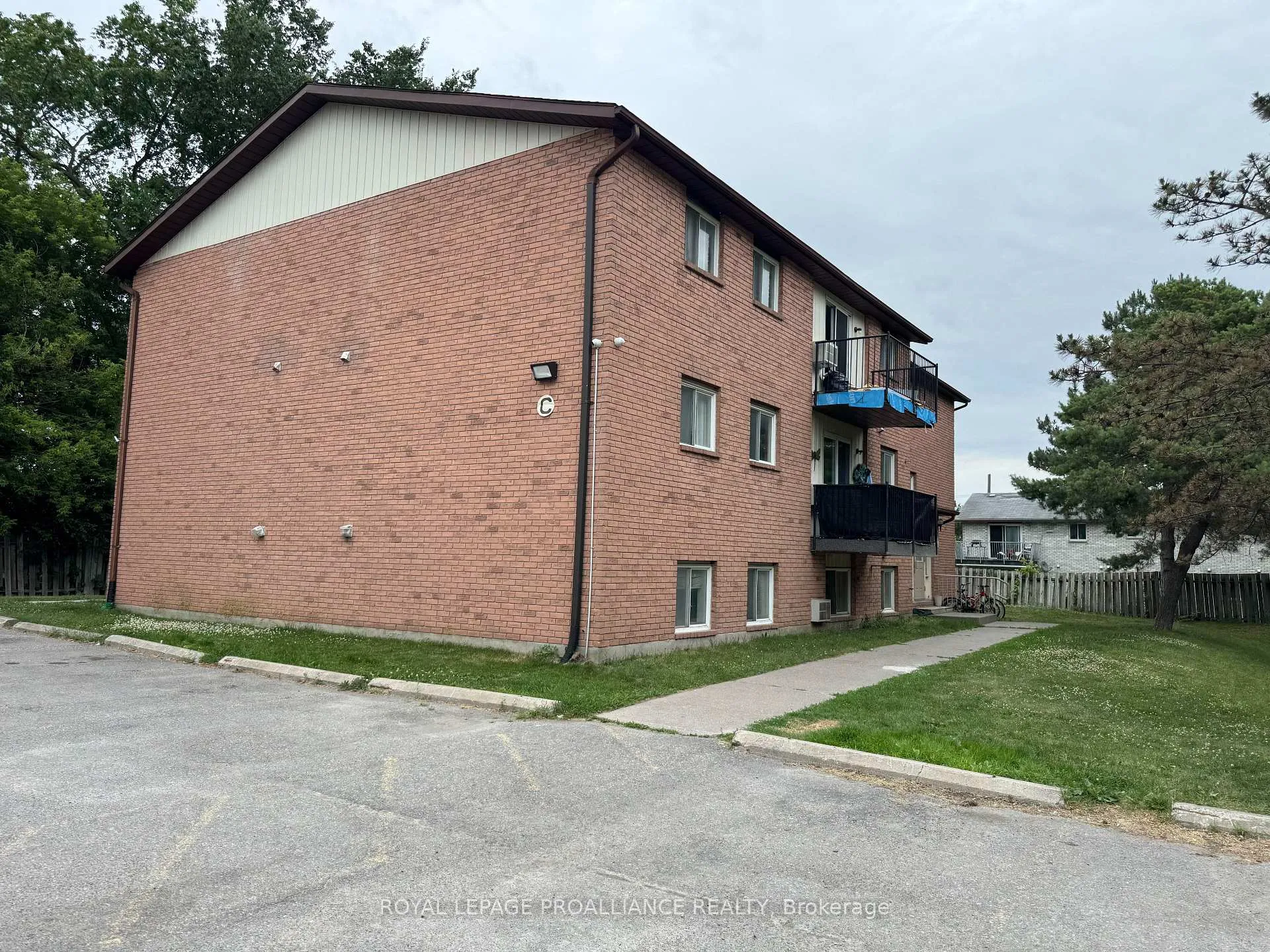 Photo 1 of Unit 301, 35C Union Street, Belleville, Belleville Ward — HOMEH