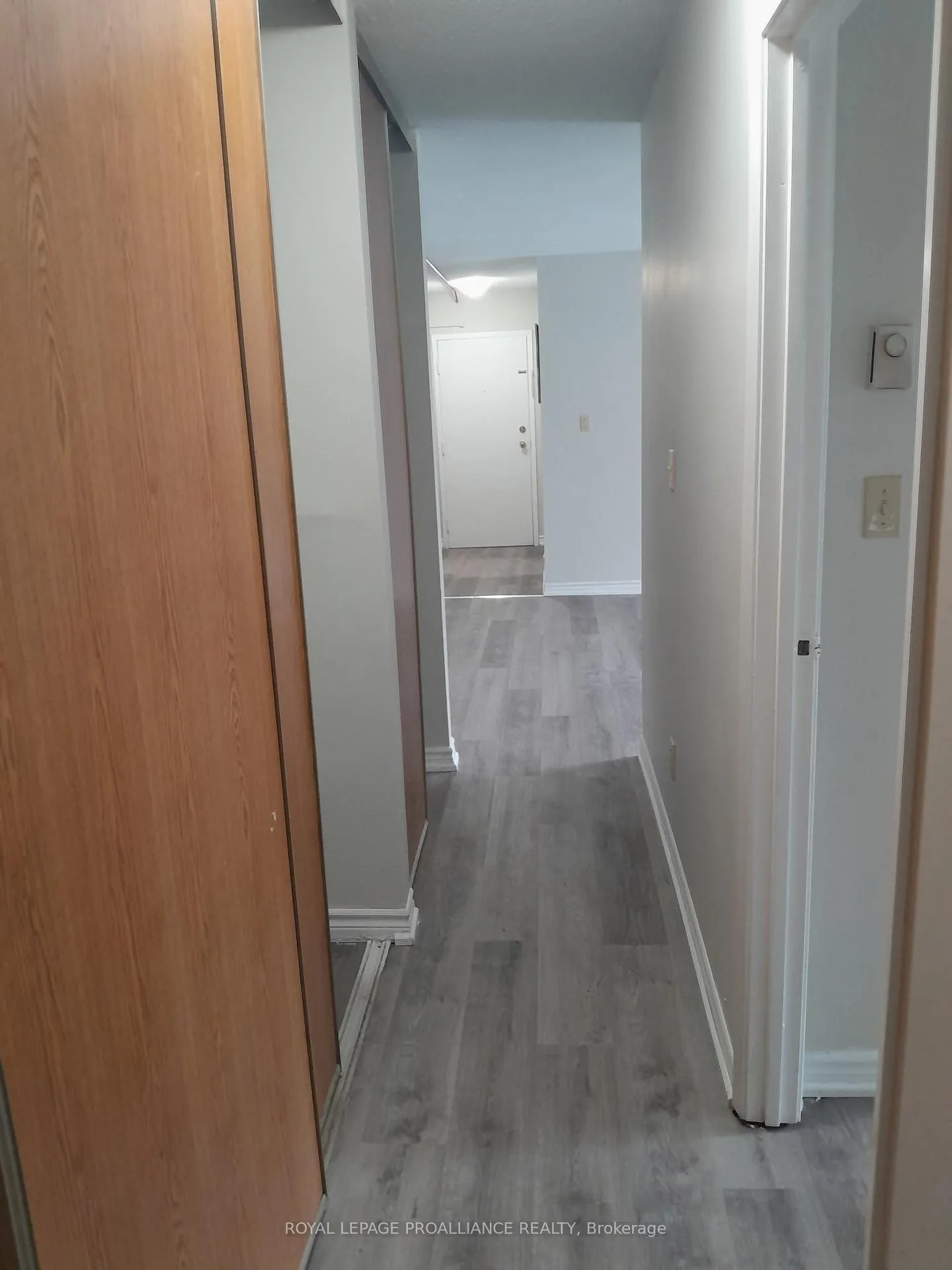 Photo 4 of Unit 301, 35C Union Street, Belleville, Belleville Ward — HOMEH