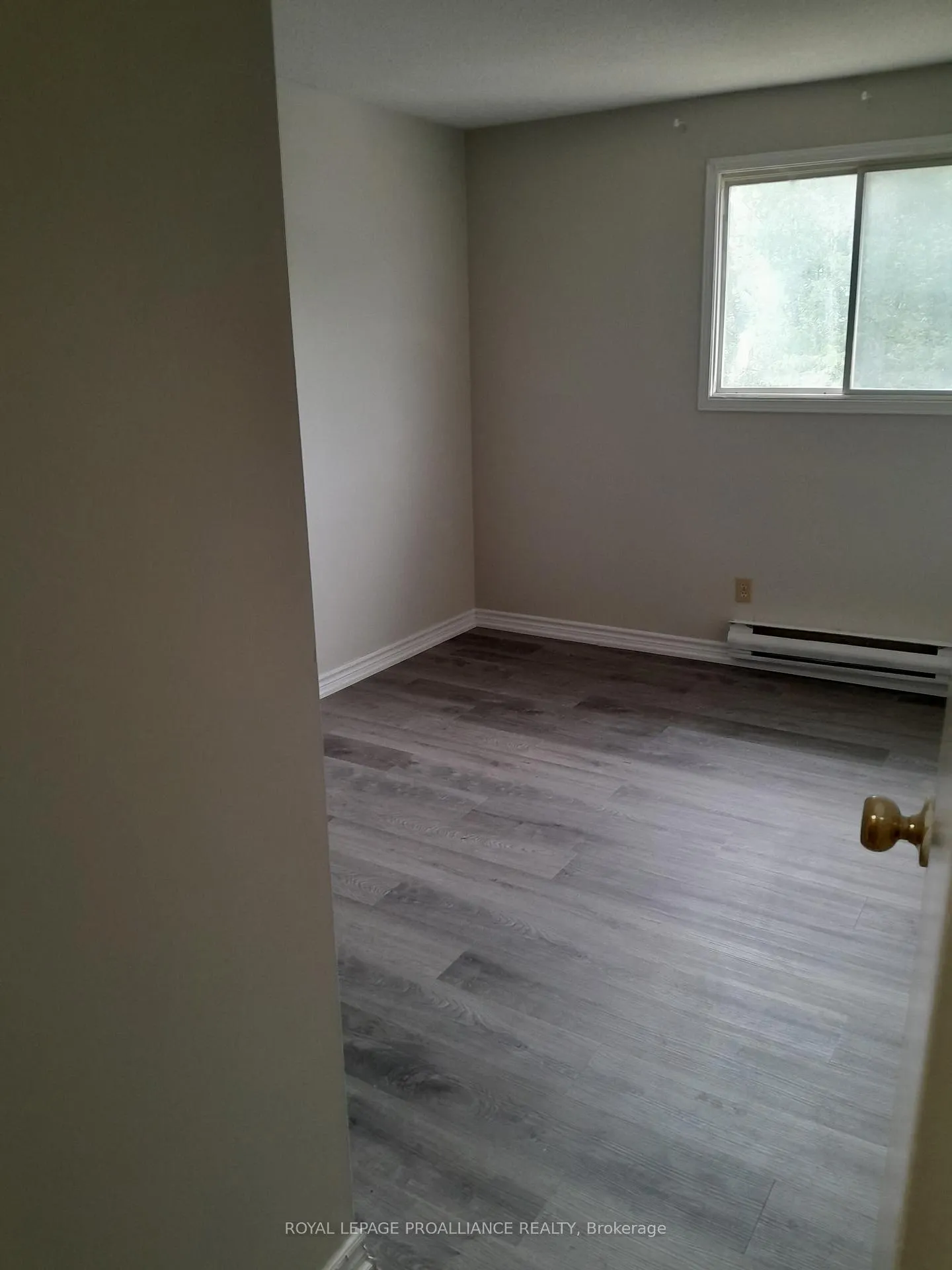 Photo 8 of Unit 301, 35C Union Street, Belleville, Belleville Ward — HOMEH