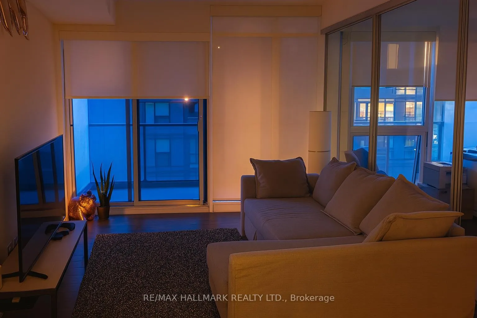 Photo 11 of Unit 506, 90 Queens Wharf Road, Toronto, Waterfront Communities — HOMEH