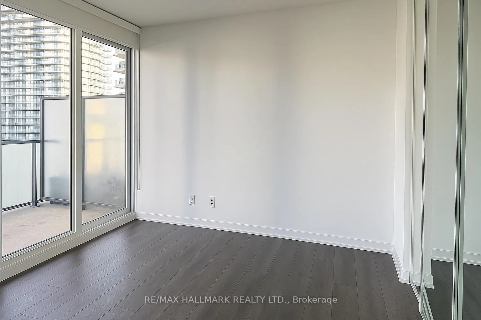 Photo 31 of Unit 506, 90 Queens Wharf Road, Toronto, Waterfront Communities — HOMEH