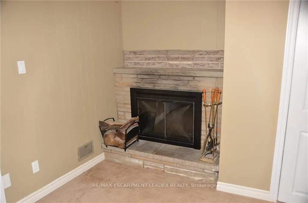 Photo 6 of Unit Basement, 131 Council Crescent, Hamilton, Ancaster — HOMEH