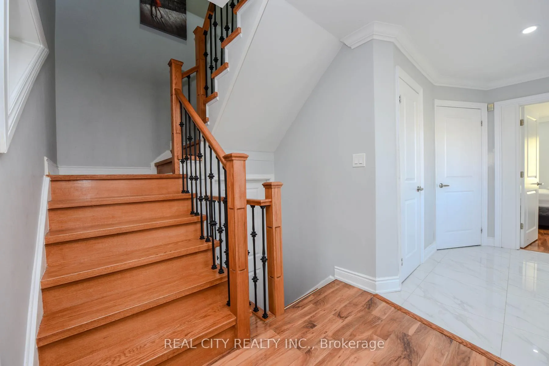 Photo 22 of 7020 Black Walnut Trail, Mississauga, Lisgar — HOMEH