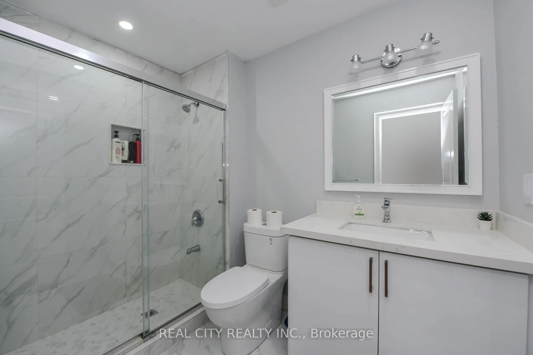 Photo 26 of 7020 Black Walnut Trail, Mississauga, Lisgar — HOMEH