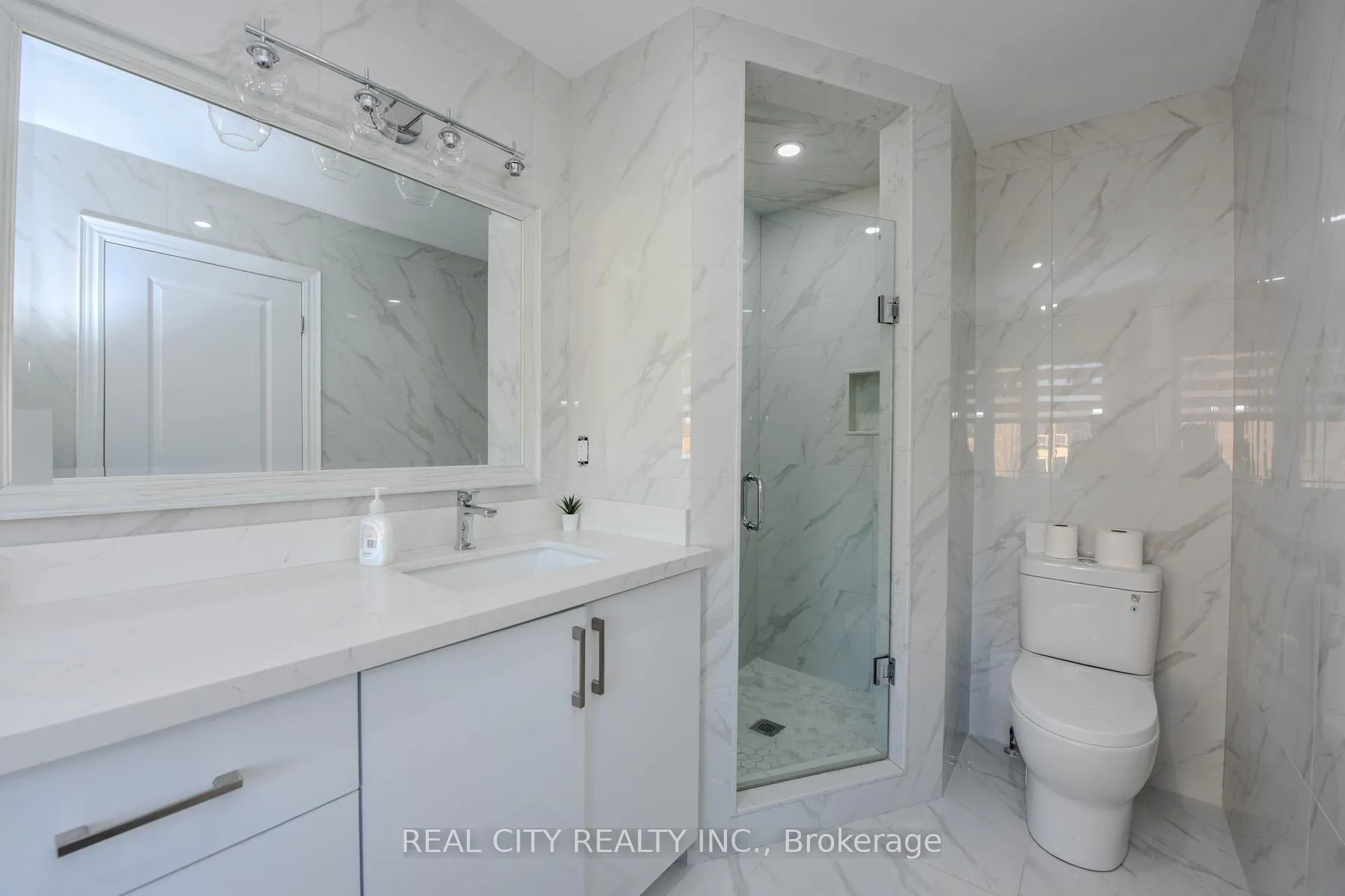 Photo 41 of 7020 Black Walnut Trail, Mississauga, Lisgar — HOMEH