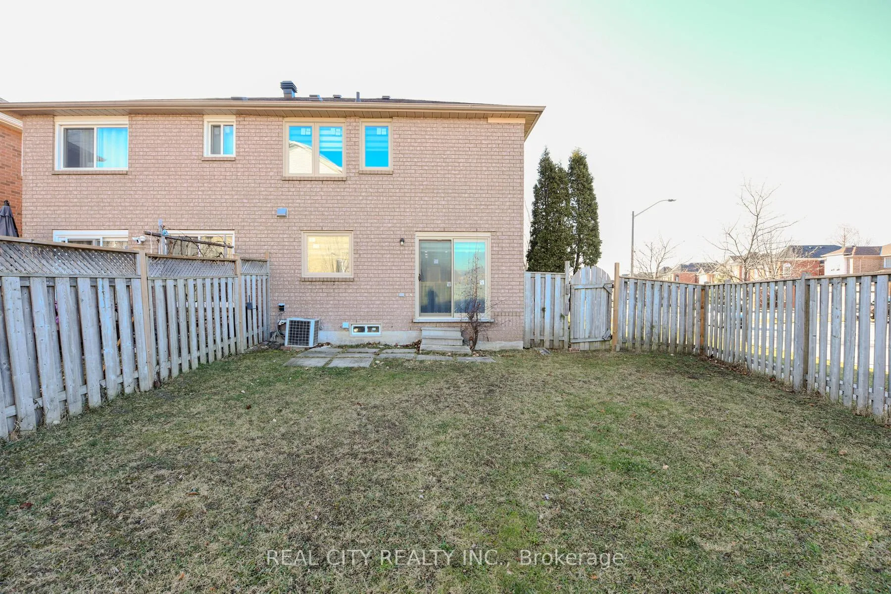 Photo 47 of 7020 Black Walnut Trail, Mississauga, Lisgar — HOMEH