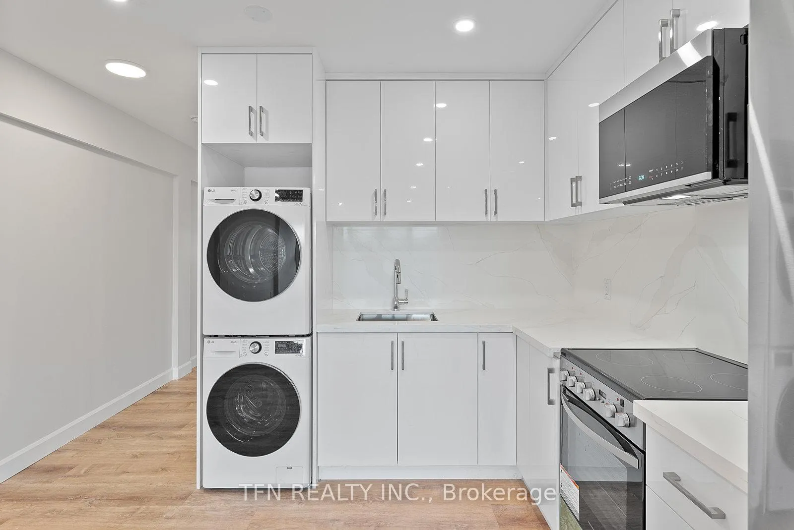 Photo 15 of Unit 302, 1328 Gerrard Street E, Toronto, Greenwood-Coxwell — HOMEH