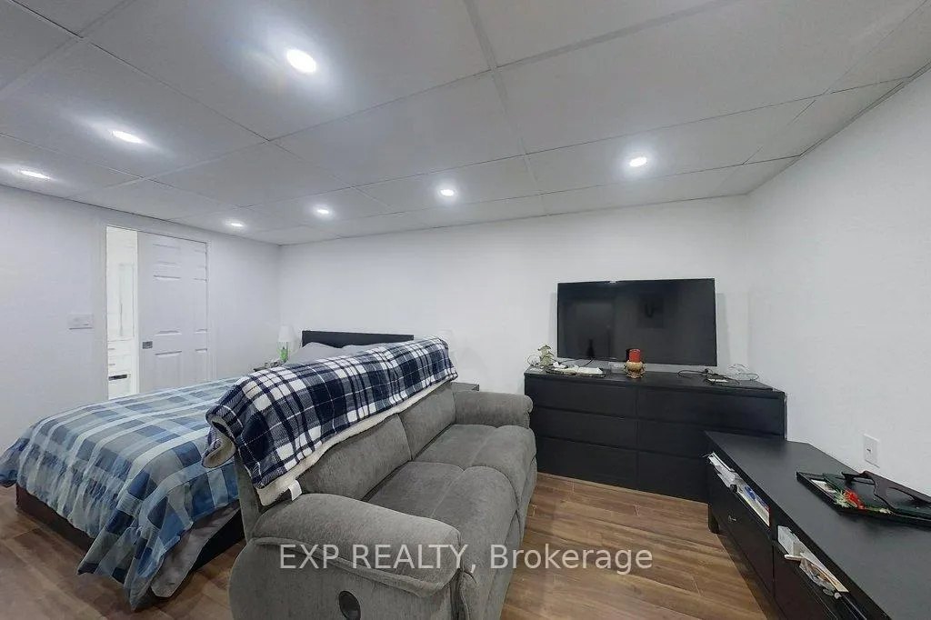 Photo 33 of Unit 2, 17 Gibson Drive, Kitchener — HOMEH