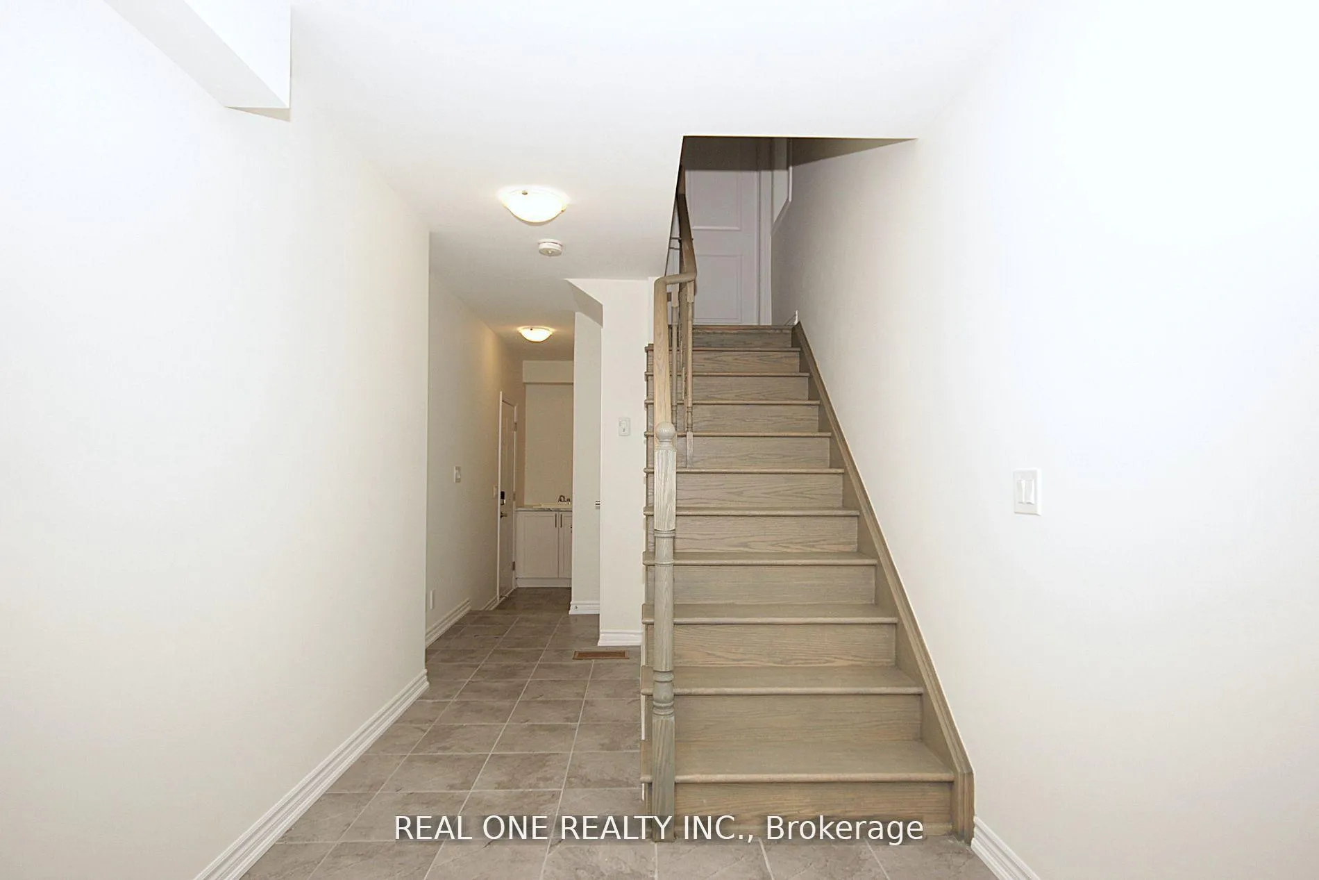 Photo 2 of 11 Gothenburg Lane, Markham, Angus Glen — HOMEH