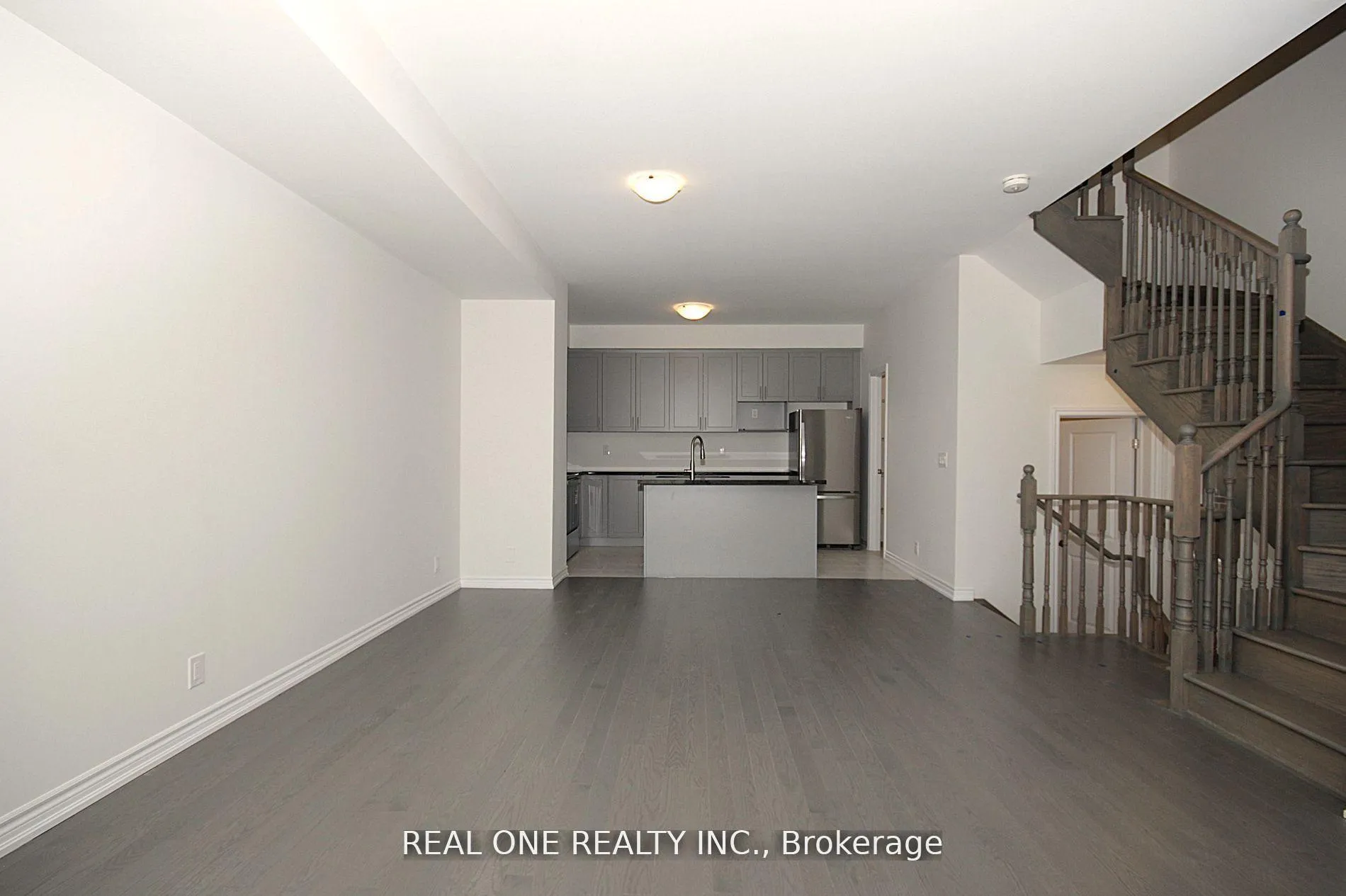 Photo 6 of 11 Gothenburg Lane, Markham, Angus Glen — HOMEH