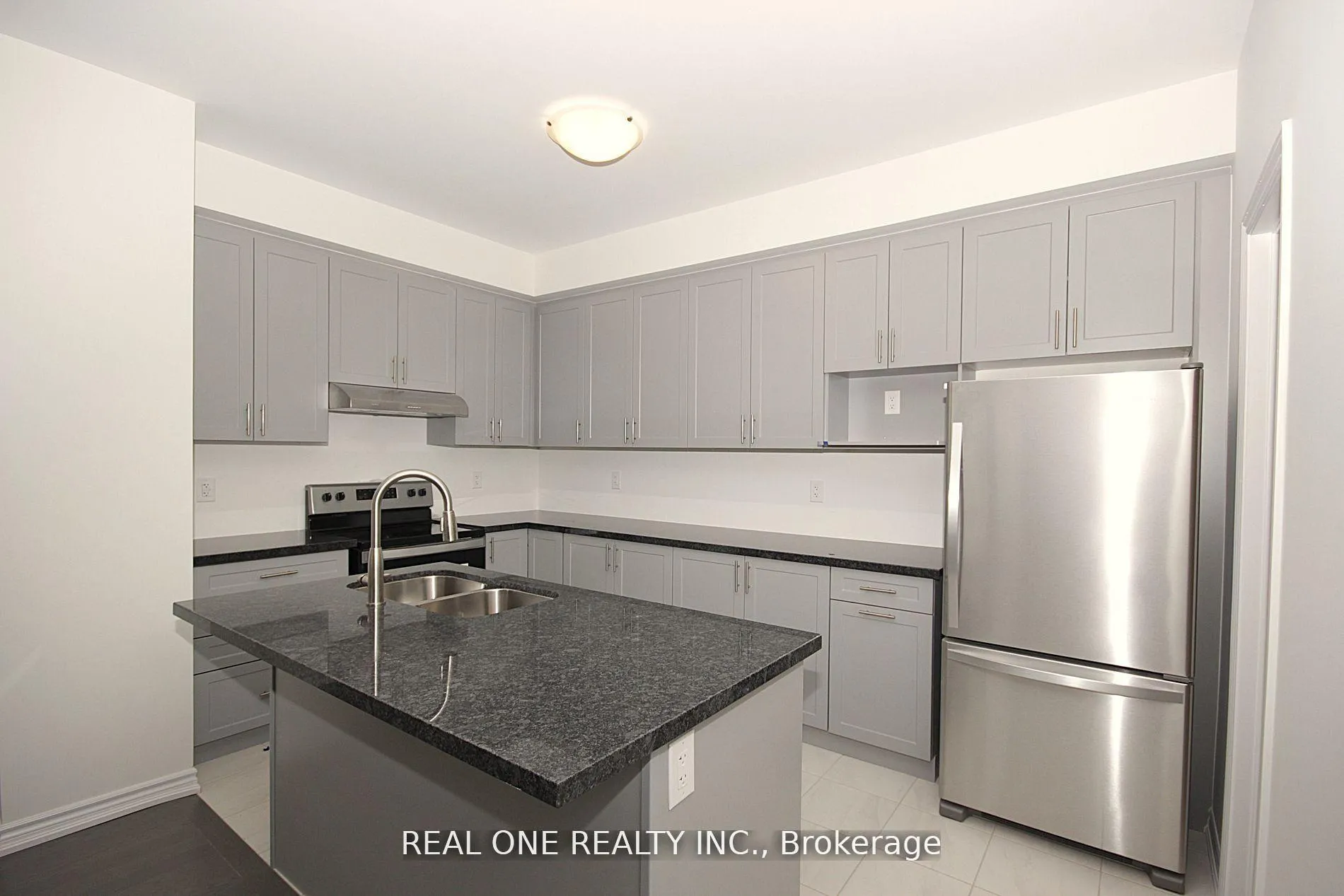 Photo 11 of 11 Gothenburg Lane, Markham, Angus Glen — HOMEH