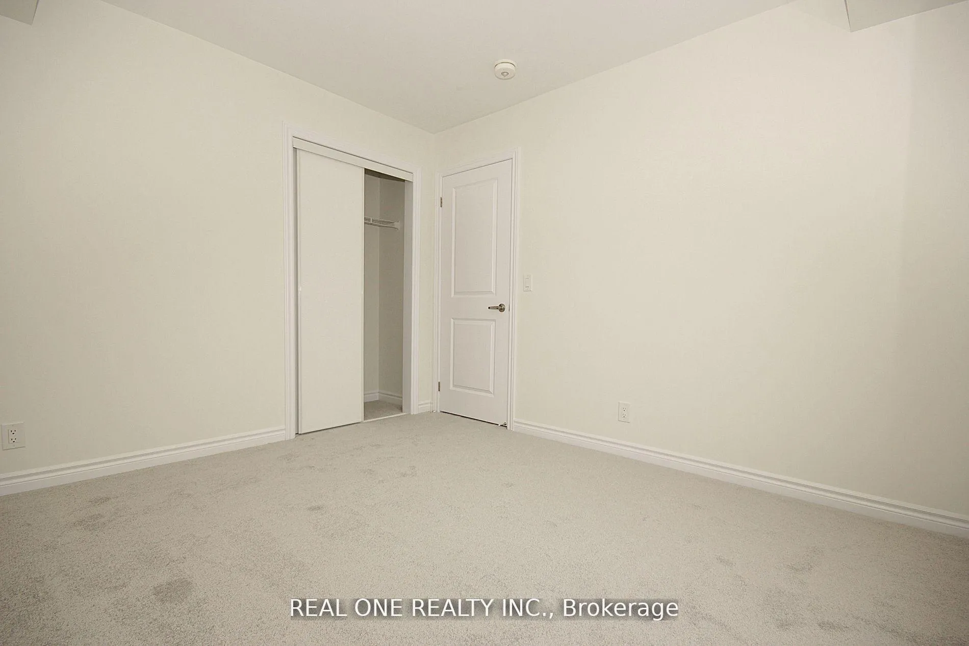 Photo 14 of 11 Gothenburg Lane, Markham, Angus Glen — HOMEH
