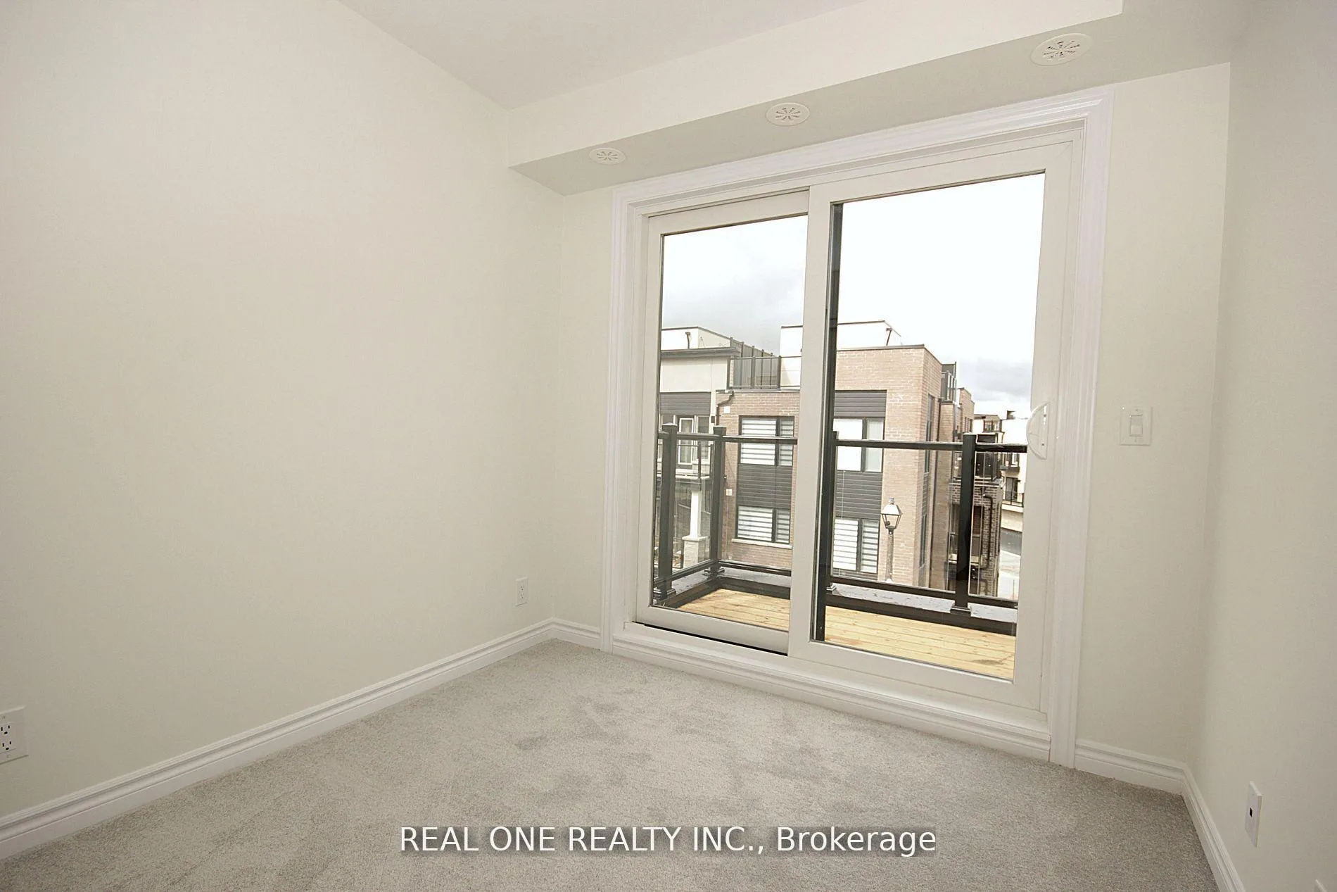 Photo 15 of 11 Gothenburg Lane, Markham, Angus Glen — HOMEH