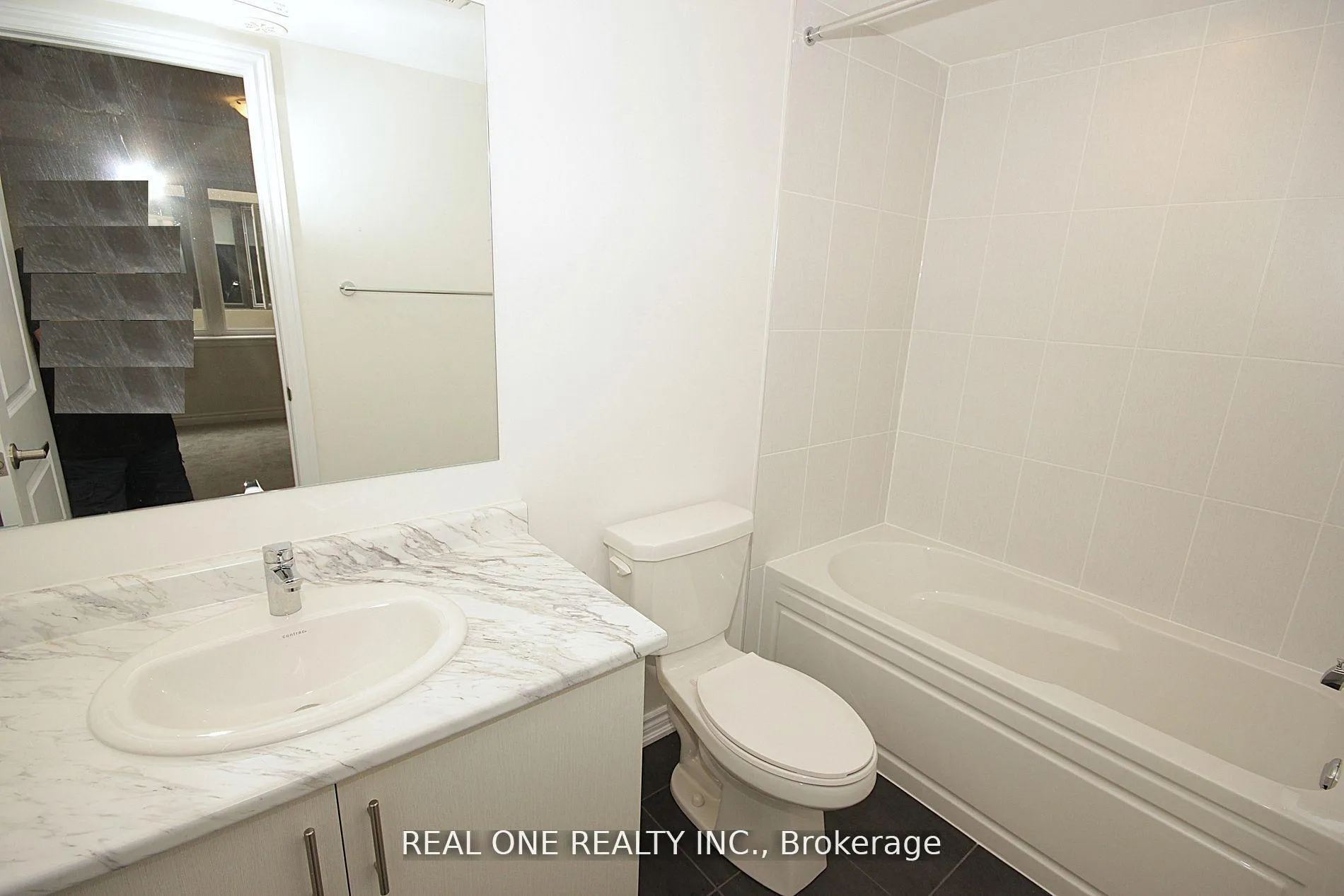 Photo 19 of 11 Gothenburg Lane, Markham, Angus Glen — HOMEH