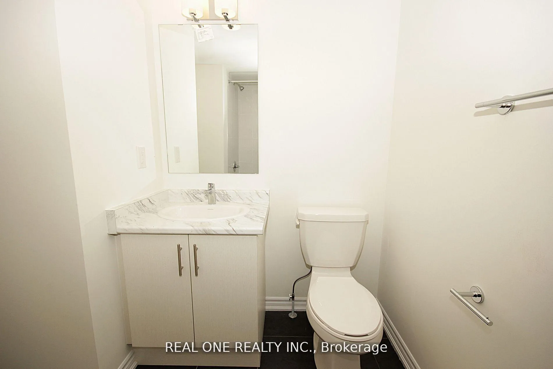 Photo 20 of 11 Gothenburg Lane, Markham, Angus Glen — HOMEH
