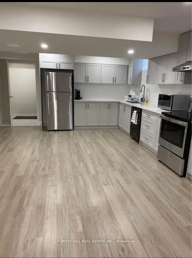 Photo 1 of 499 Beverley Glen Boulevard, Vaughan, Beverley Glen — HOMEH