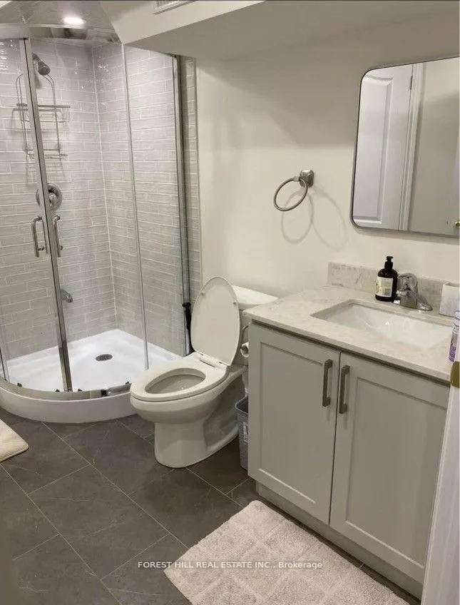 Photo 7 of 499 Beverley Glen Boulevard, Vaughan, Beverley Glen — HOMEH