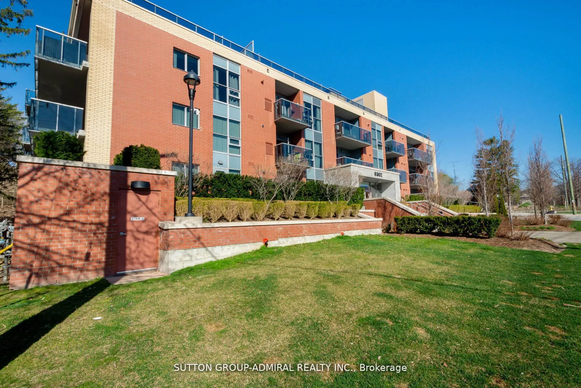 Photo 3 of Unit 405, 8302 Islington Avenue, Vaughan, Islington Woods — HOMEH