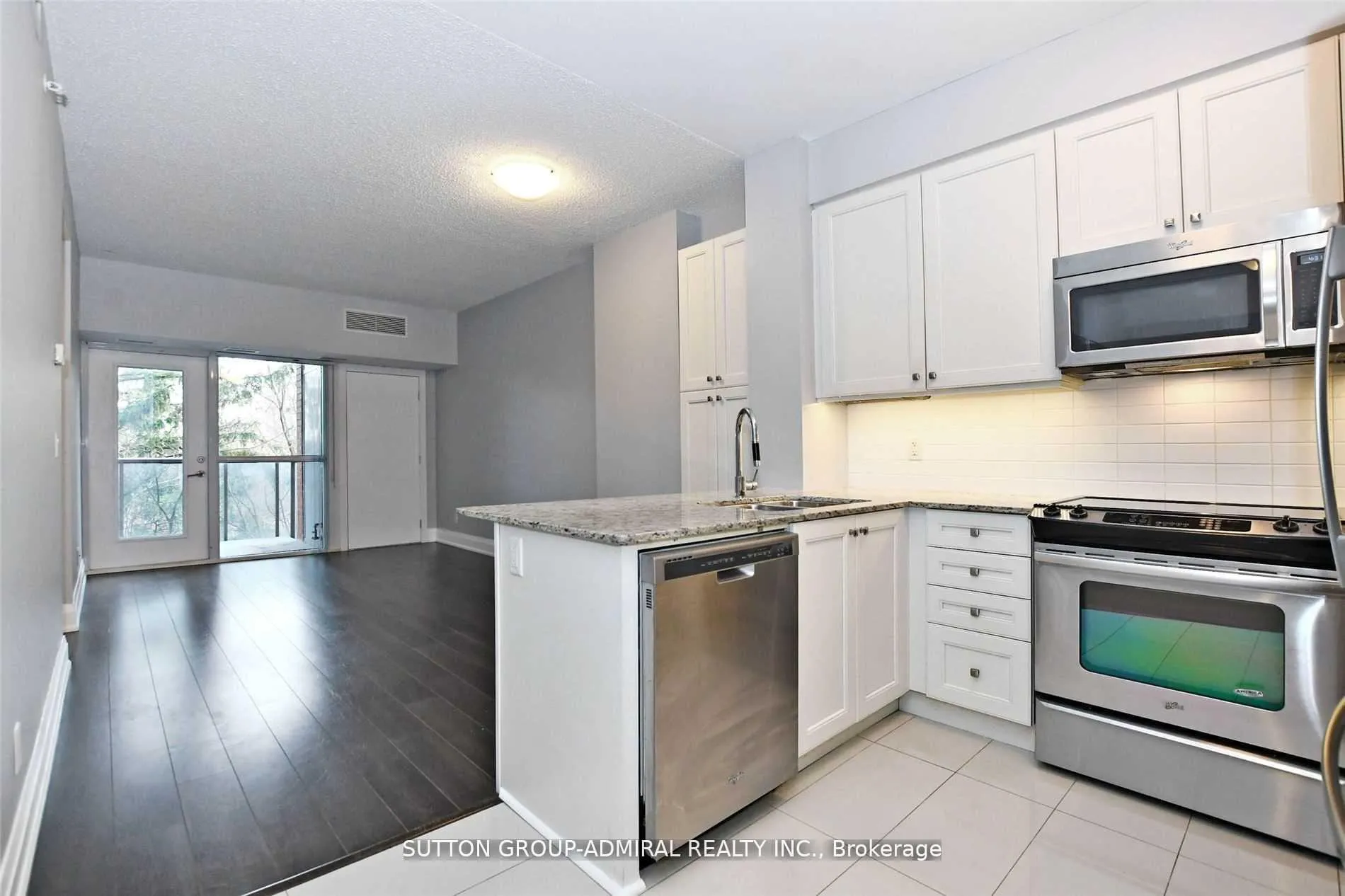 Photo 7 of Unit 405, 8302 Islington Avenue, Vaughan, Islington Woods — HOMEH