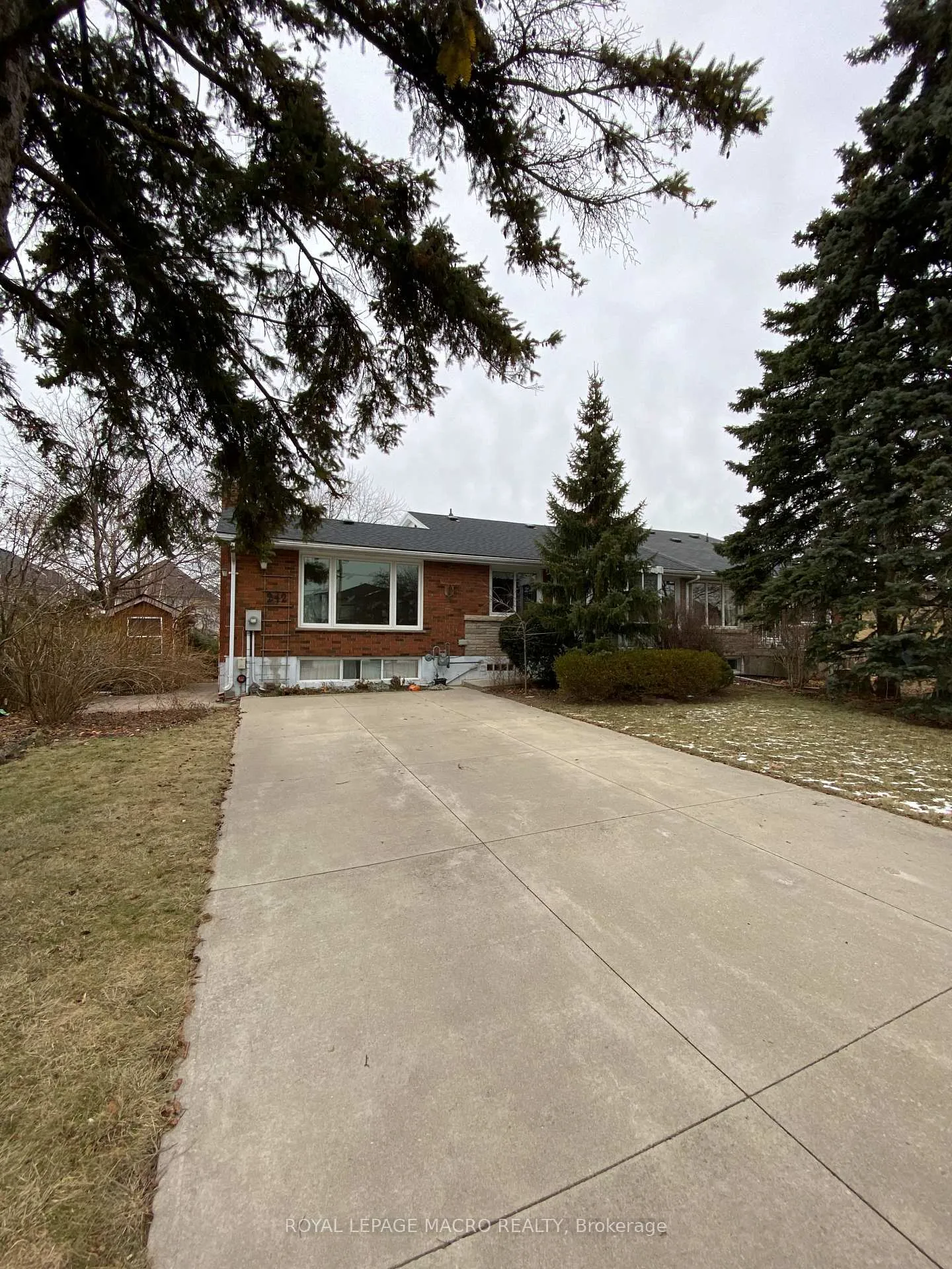 Photo 1 of 242 Highland Road W, Hamilton, Binbrook — HOMEH