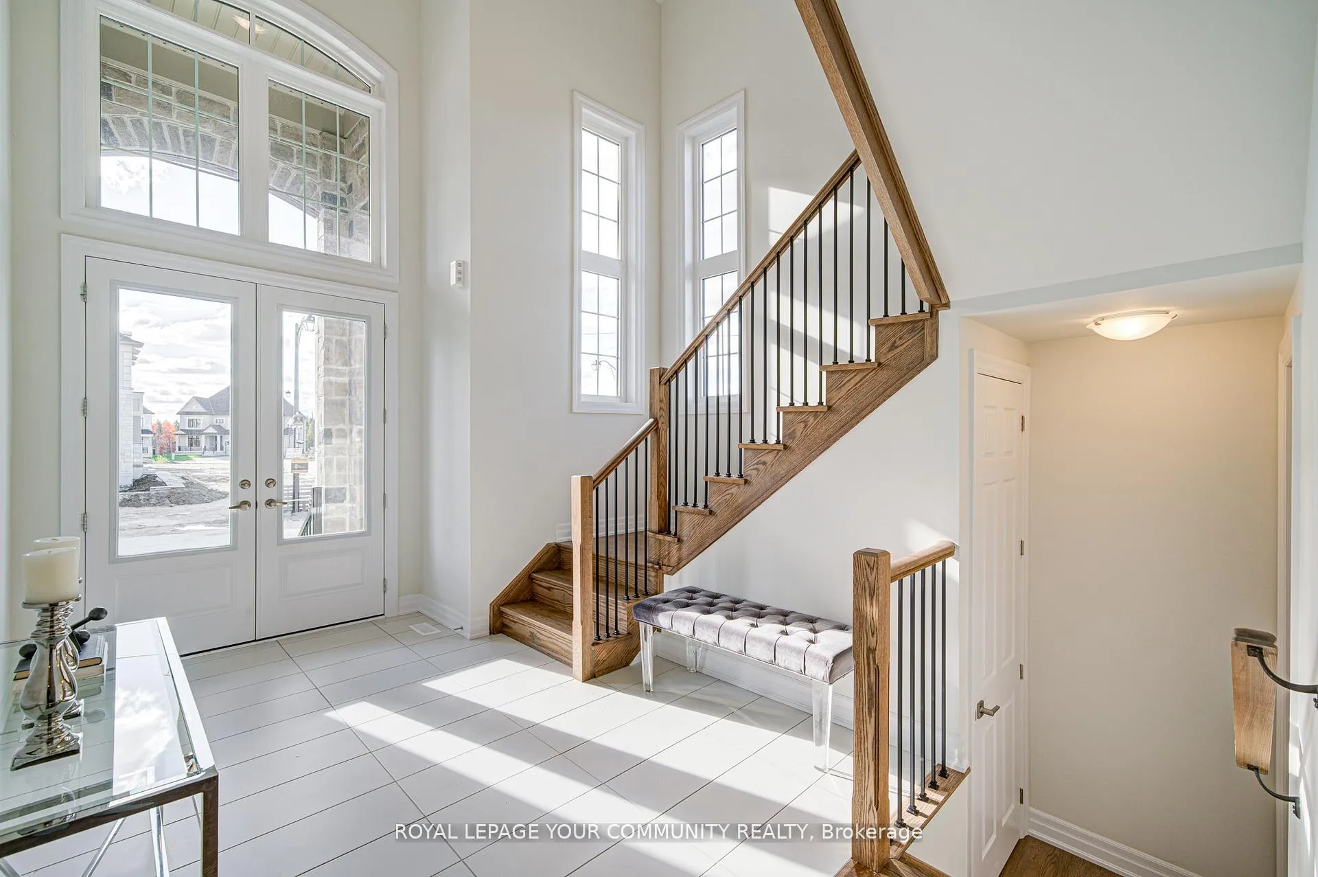 Photo 5 of 18 Shadyridge Street, King, King City — HOMEH