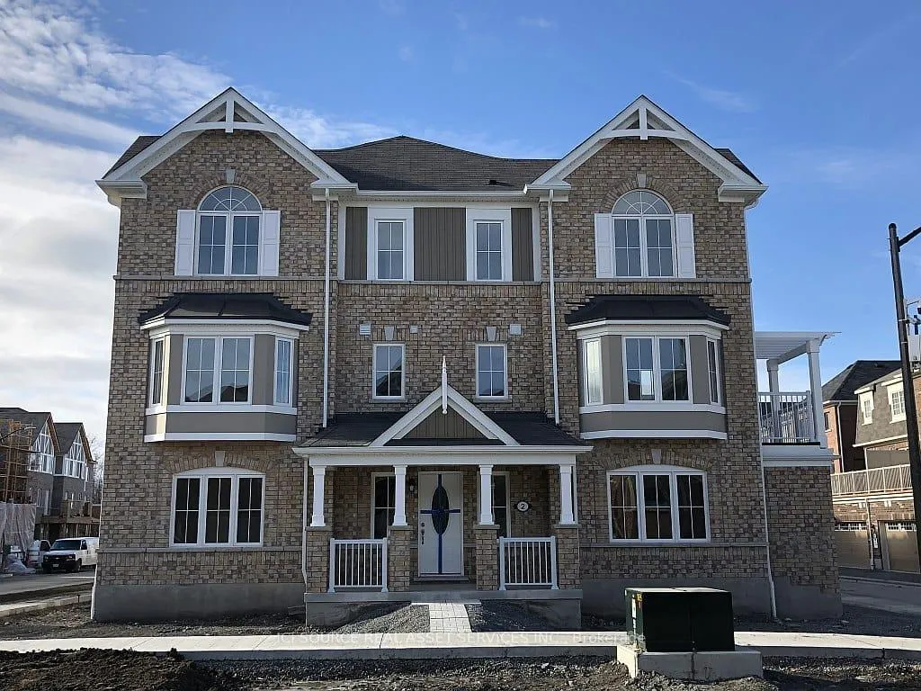 Photo 12 of 2 Bluegill Crescent, Whitby, Rural Whitby — HOMEH