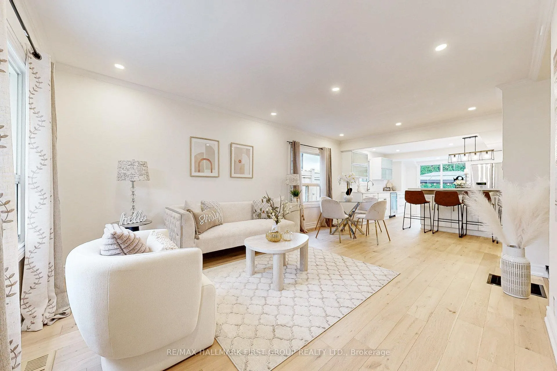 Photo 3 of 589 Marksbury Road, Pickering, West Shore — HOMEH