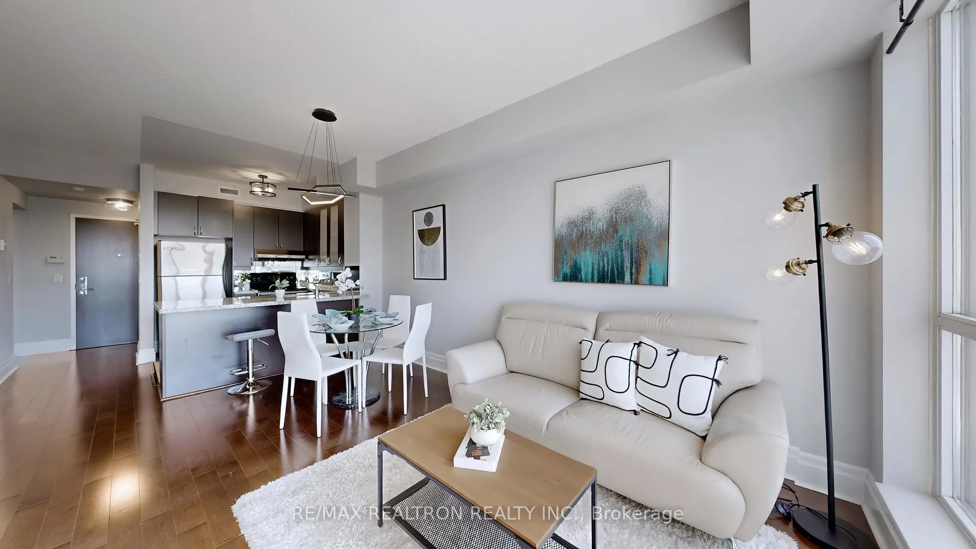 Photo 3 of Unit 413, 39 Upper Duke Crescent, Markham, Unionville — HOMEH