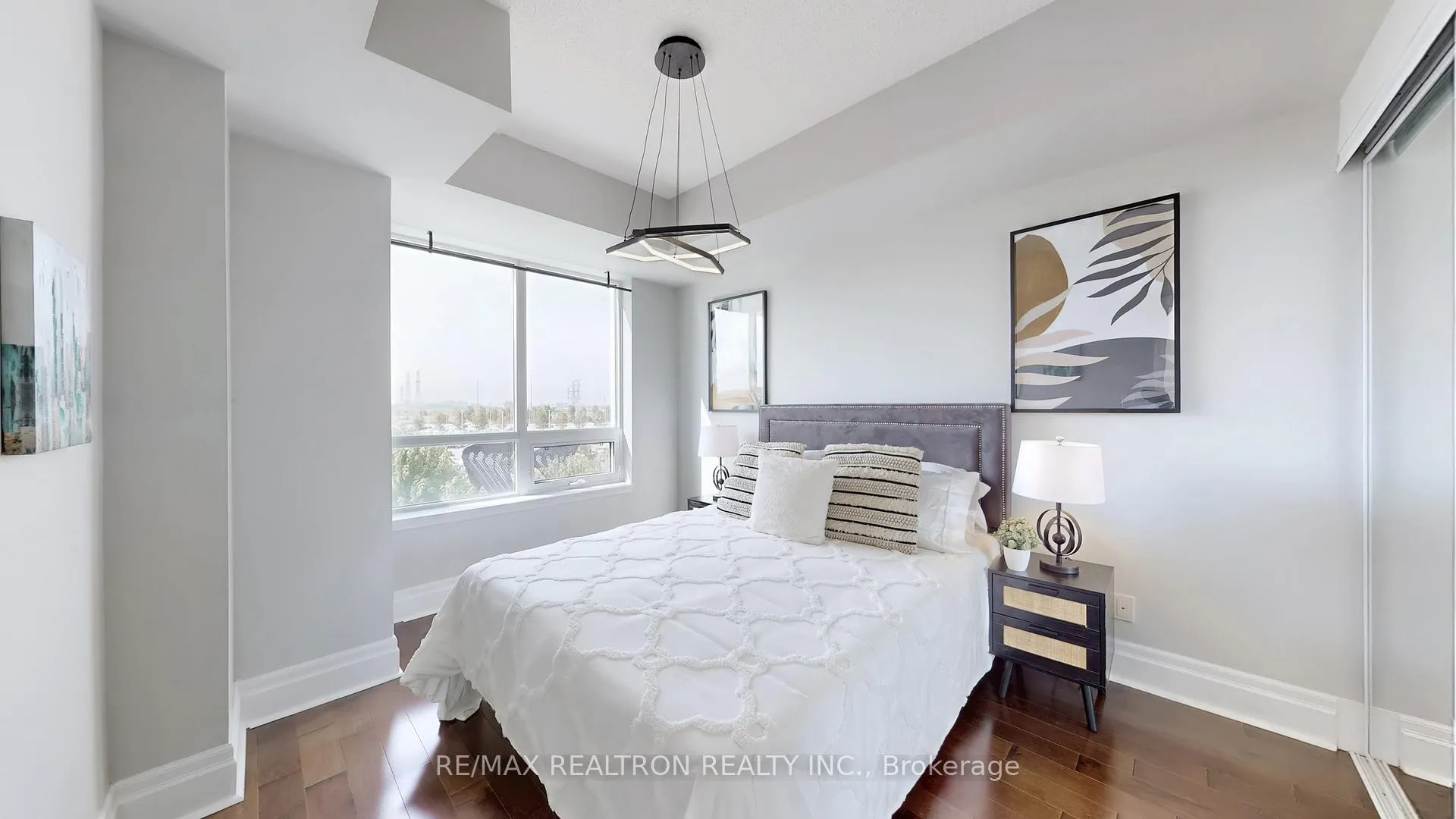 Photo 10 of Unit 413, 39 Upper Duke Crescent, Markham, Unionville — HOMEH