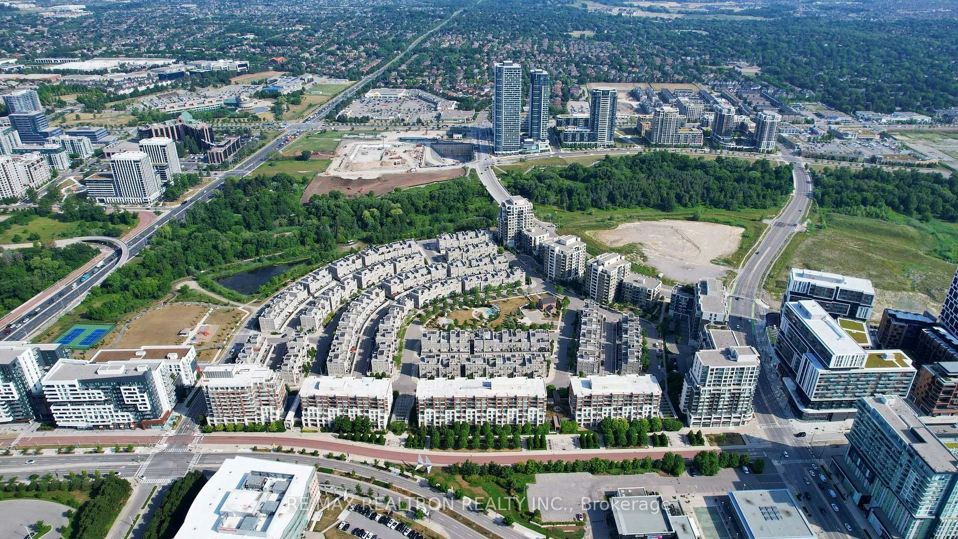 Photo 18 of Unit 413, 39 Upper Duke Crescent, Markham, Unionville — HOMEH