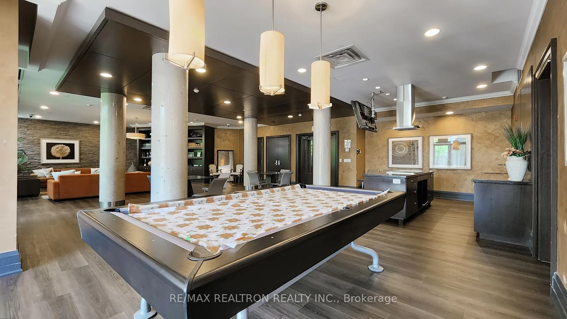Photo 25 of Unit 413, 39 Upper Duke Crescent, Markham, Unionville — HOMEH