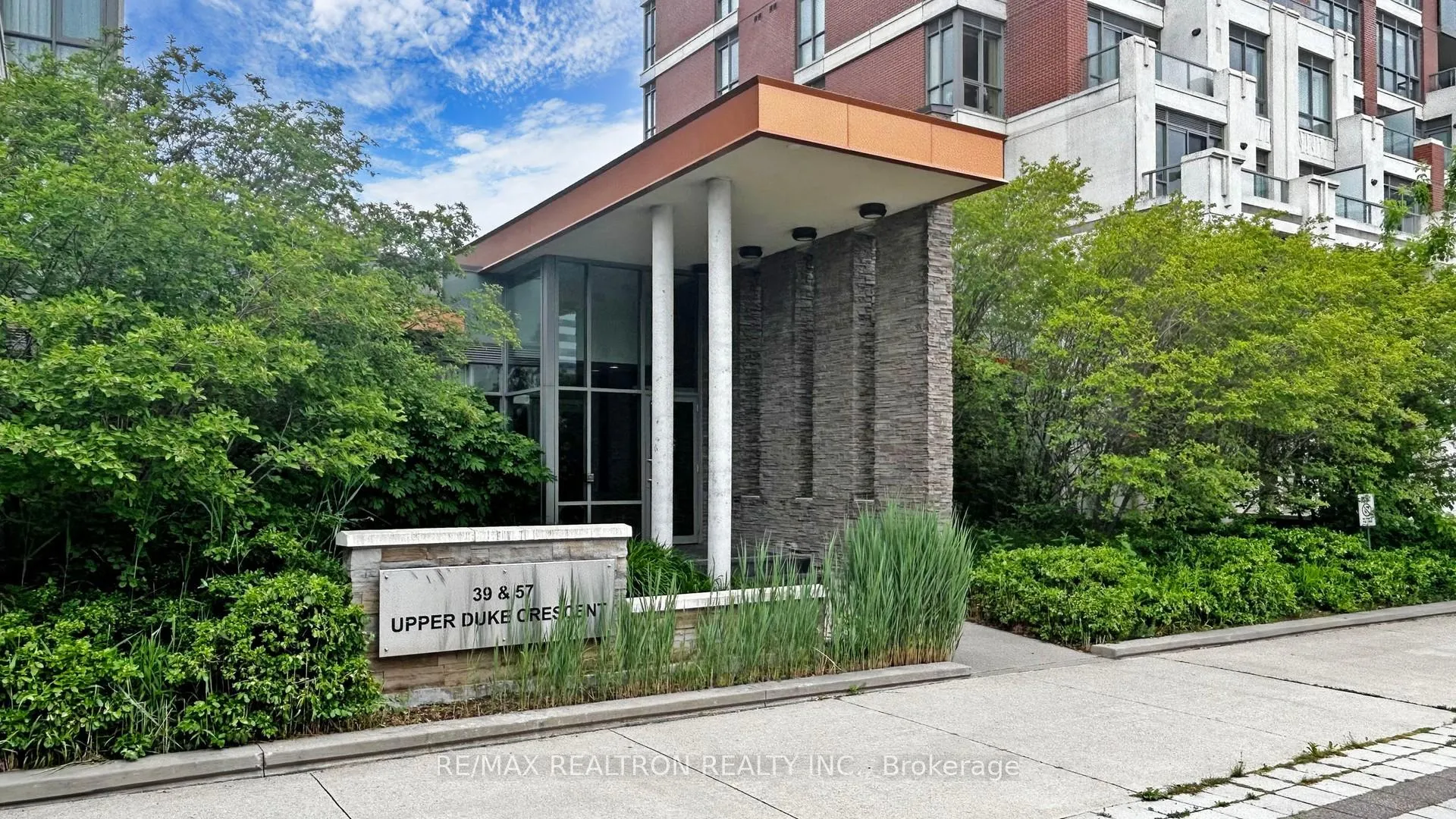 Photo 31 of Unit 413, 39 Upper Duke Crescent, Markham, Unionville — HOMEH