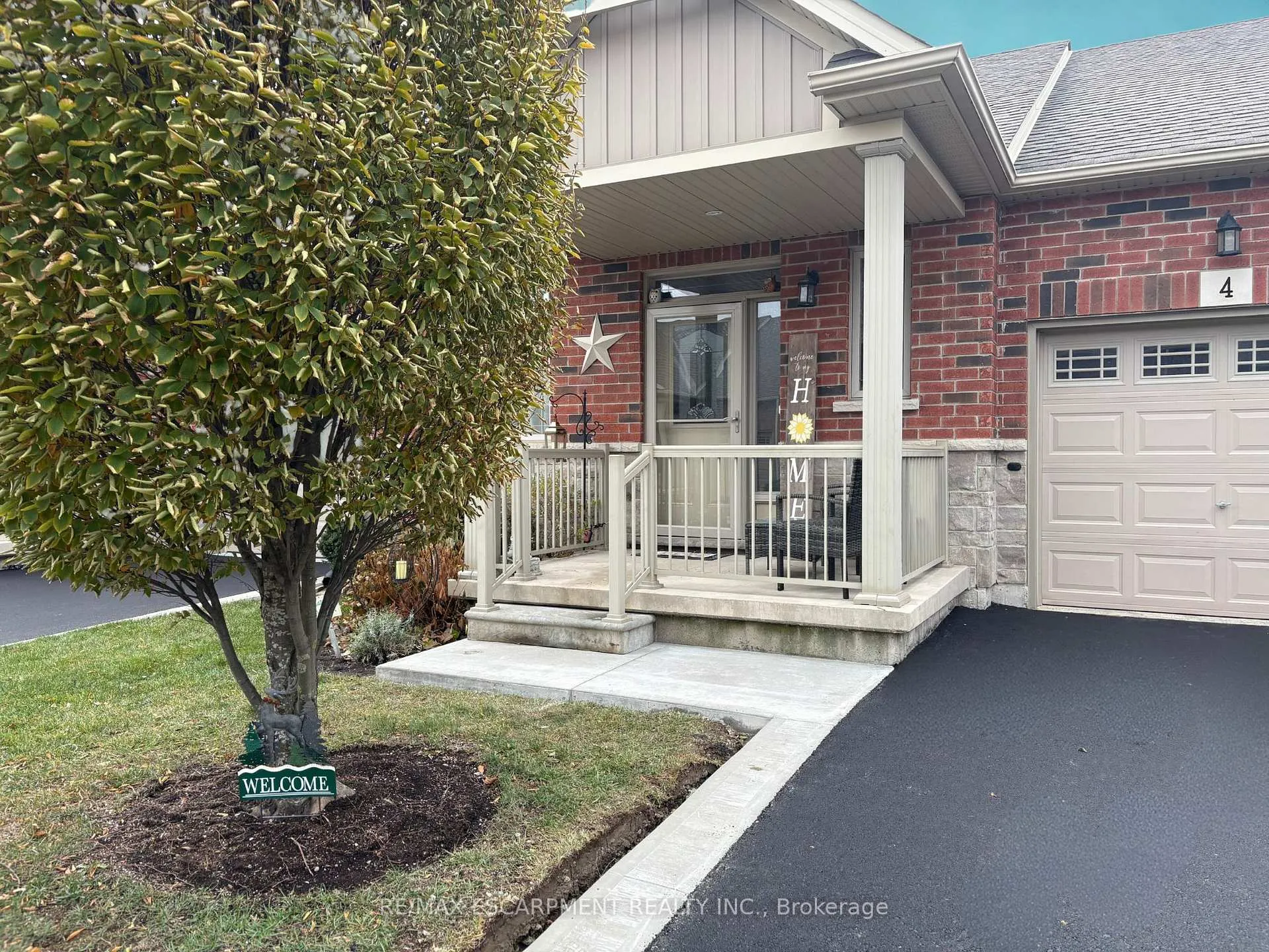 Photo 3 of 4 Hillgartner Lane, Hamilton, Binbrook — HOMEH