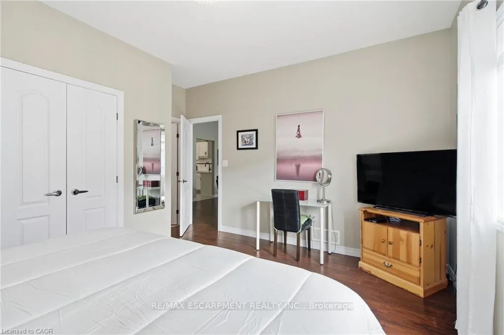Photo 18 of 4 Hillgartner Lane, Hamilton, Binbrook — HOMEH