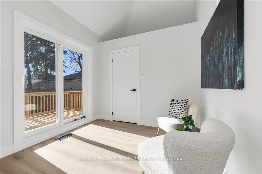 Photo 15 of 51 West 3rd Street, Hamilton, Bonnington — HOMEH