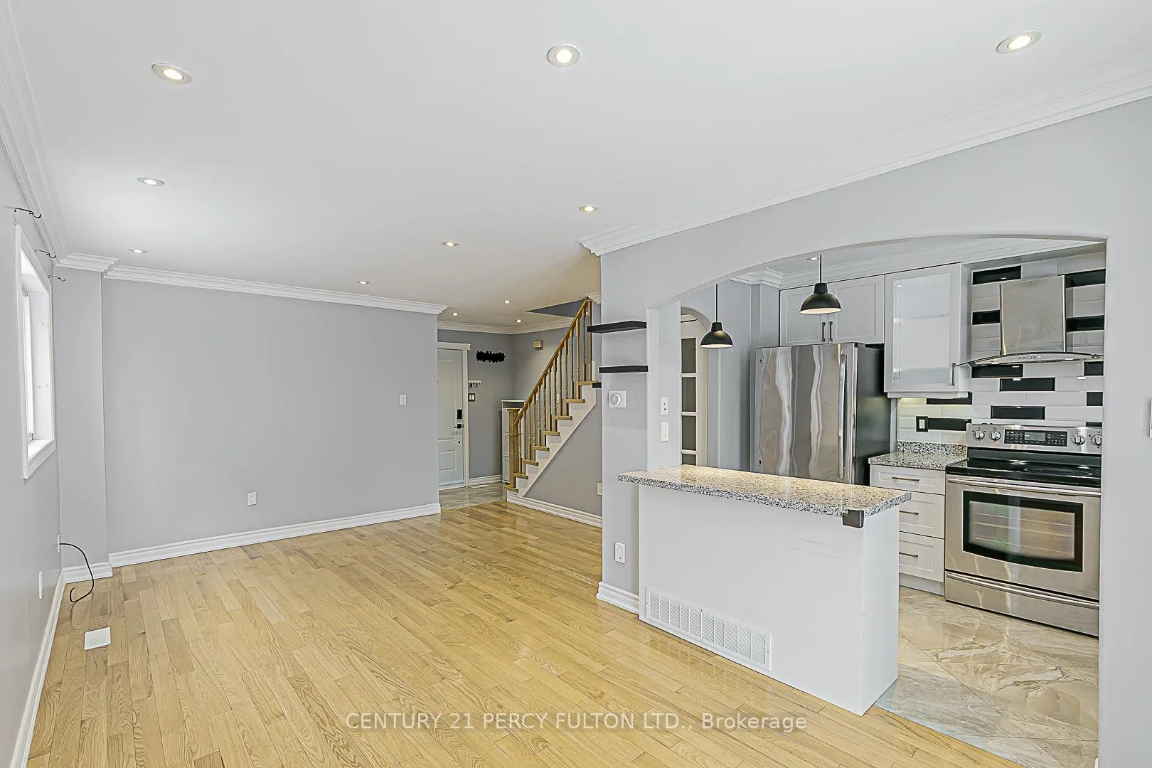 Photo 9 of 53 Miley Drive, Markham, Markville — HOMEH
