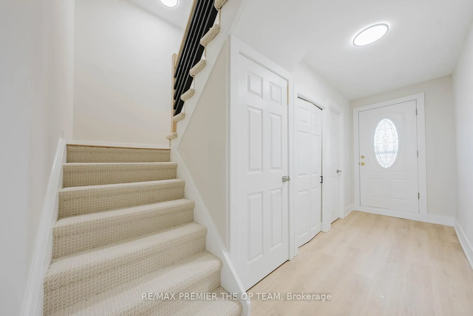 Photo 6 of 22 Henderson Drive, Aurora, Aurora Highlands — HOMEH
