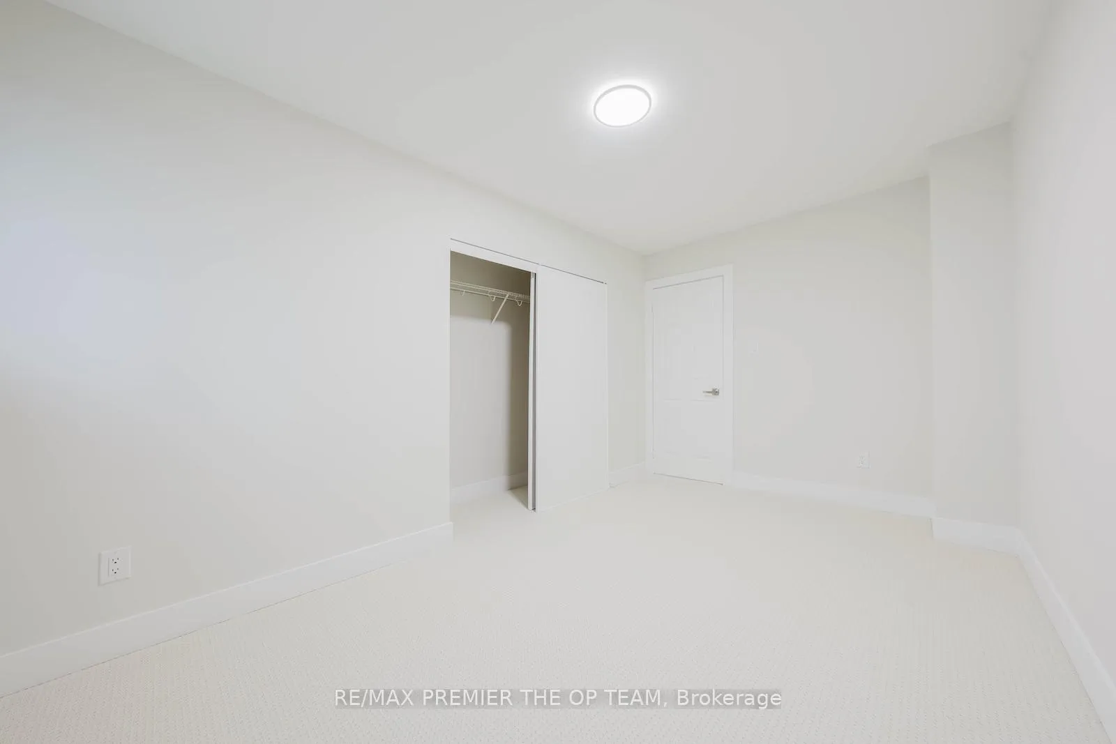 Photo 24 of 22 Henderson Drive, Aurora, Aurora Highlands — HOMEH