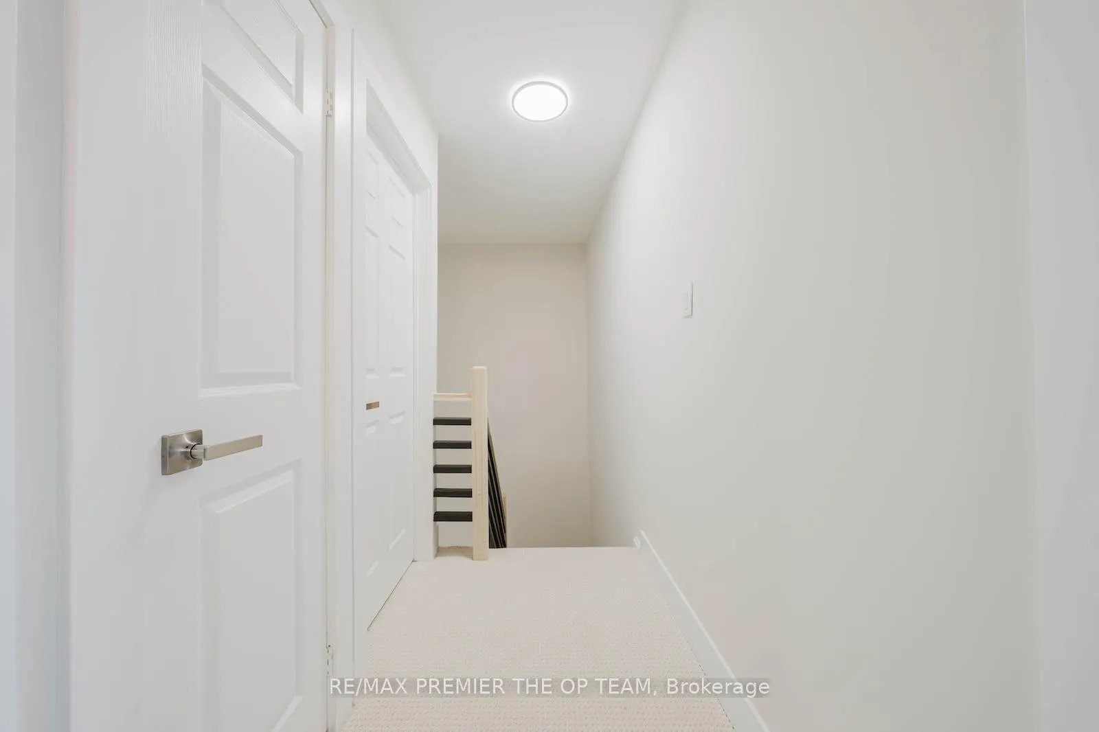 Photo 27 of 22 Henderson Drive, Aurora, Aurora Highlands — HOMEH